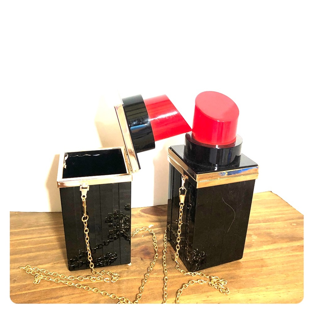 Lipstick purse